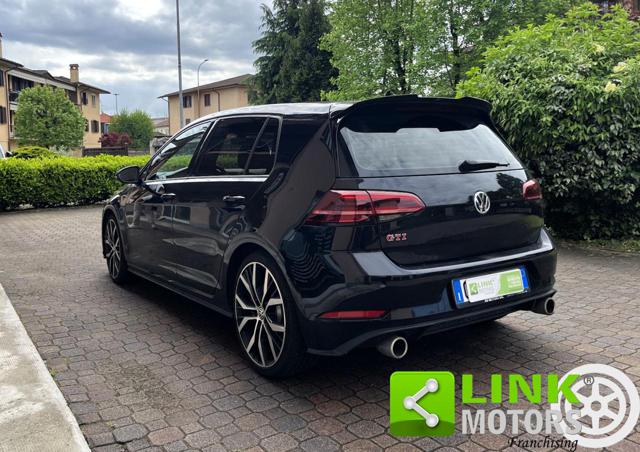 VOLKSWAGEN Golf GTI usata, con USB