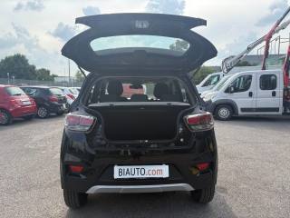 MAHINDRA KUV100 usata, con Controllo trazione