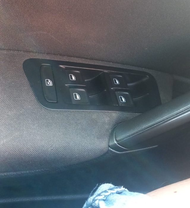 VOLKSWAGEN Golf usata, con ESP