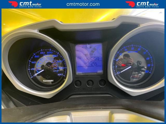 KAWASAKI J 300 usata 4