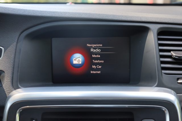 VOLVO V60 usata, con Apple CarPlay