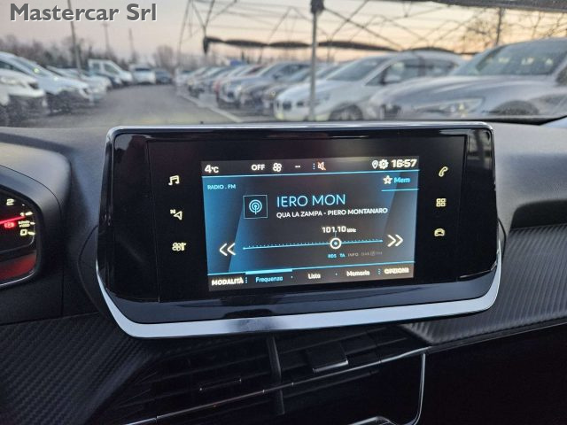 PEUGEOT 2008 usata, con Fari LED