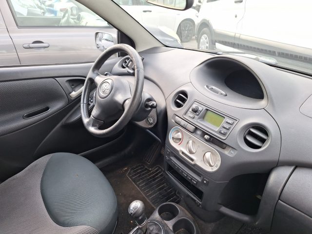 TOYOTA Yaris usata, con Climatizzatore