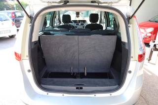 RENAULT Scenic usata, con Controllo automatico clima