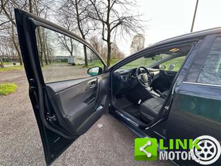 TOYOTA Auris usata, con Alzacristalli elettrici