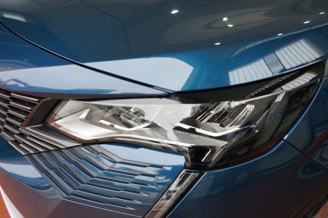 PEUGEOT 3008 usata, con Luci diurne LED