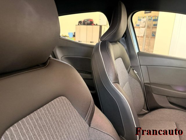 RENAULT Clio usata, con Chiusura centralizzata