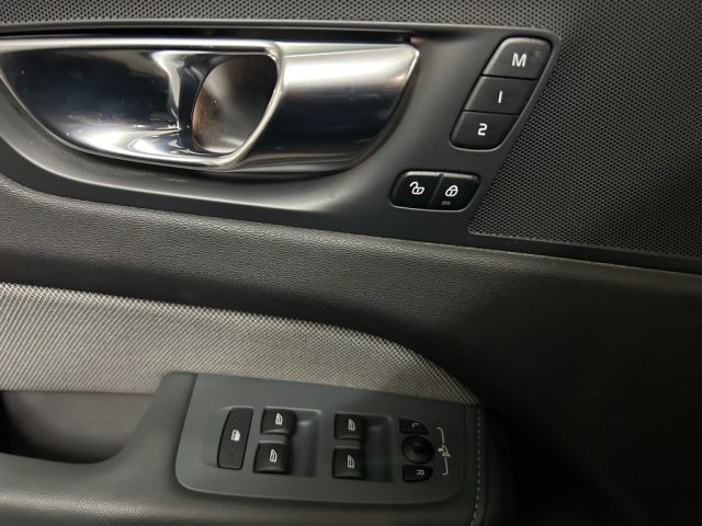 VOLVO XC60 usata, con Trazione integrale