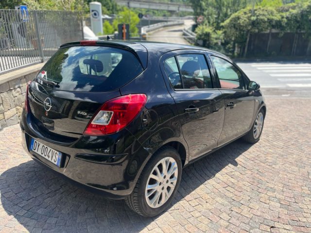 OPEL Corsa usata, con Airbag
