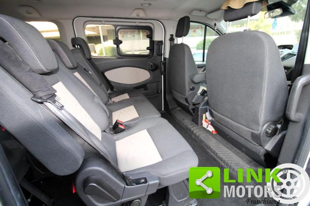 FORD Tourneo Custom usata 21
