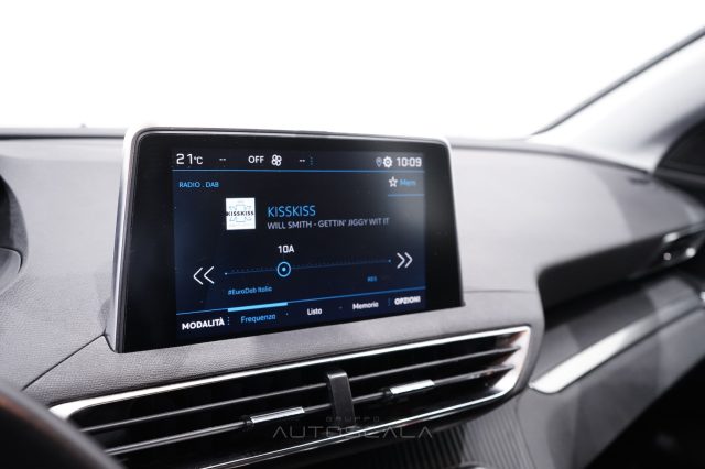 PEUGEOT 3008 usata, con Autoradio digitale