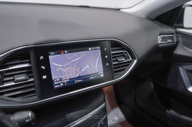 PEUGEOT 308 usata, con Controllo elettronico della corsia