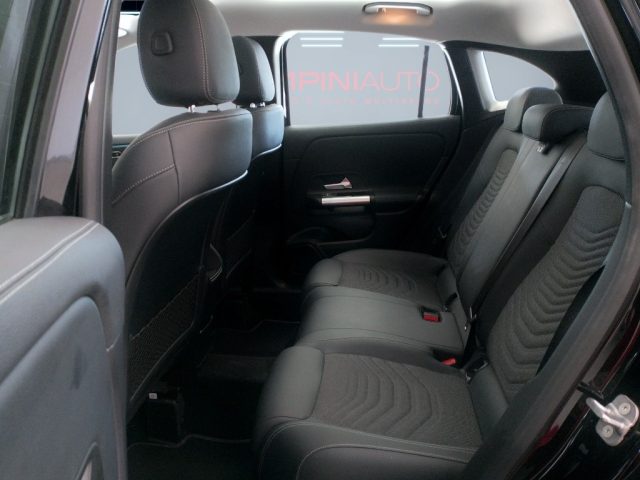 MERCEDES-BENZ GLA 180 usata 16