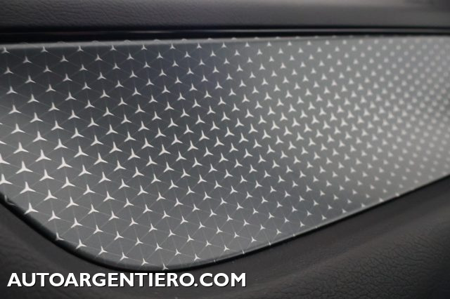 MERCEDES-BENZ GLA 180 usata, con ESP