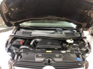 MERCEDES-BENZ V 220 usata 21