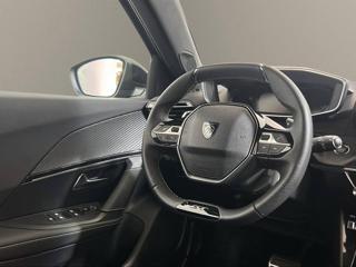 PEUGEOT 2008 usata, con Sedile posteriore sdoppiato
