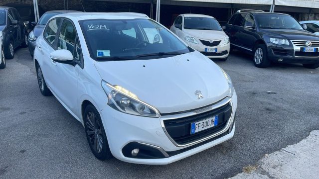 PEUGEOT 208 usata, con Airbag