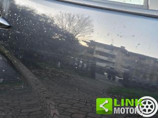 TOYOTA Yaris usata, con Isofix