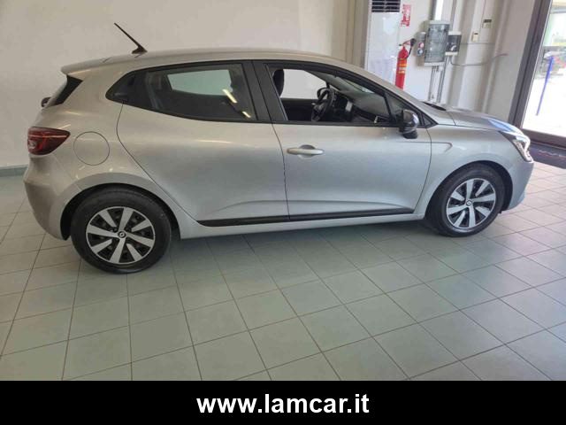 RENAULT Clio usata, con USB