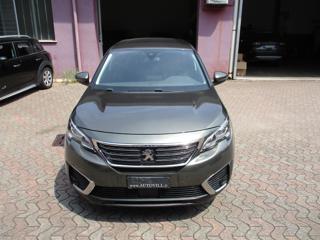 PEUGEOT 5008 usata, con Airbag