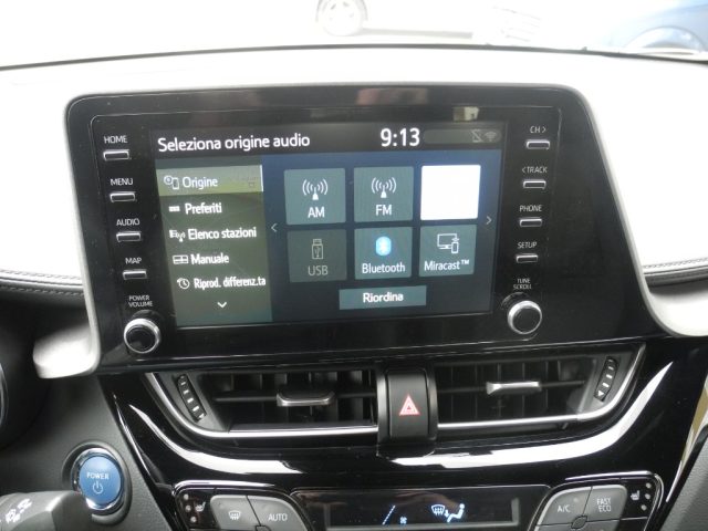 TOYOTA C-HR usata, con Sensore di luce