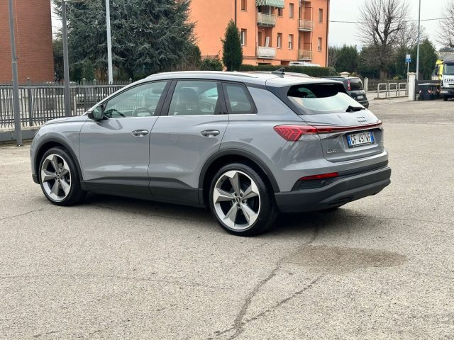 AUDI Q4 e-tron usata, con Airbag