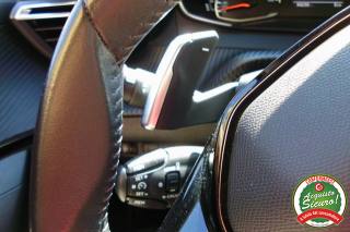 PEUGEOT 2008 usata, con Autoradio digitale