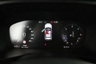 VOLVO XC40 usata 12