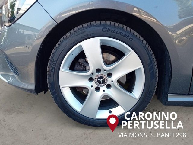 MERCEDES-BENZ CLA 220 usata, con Park Distance Control
