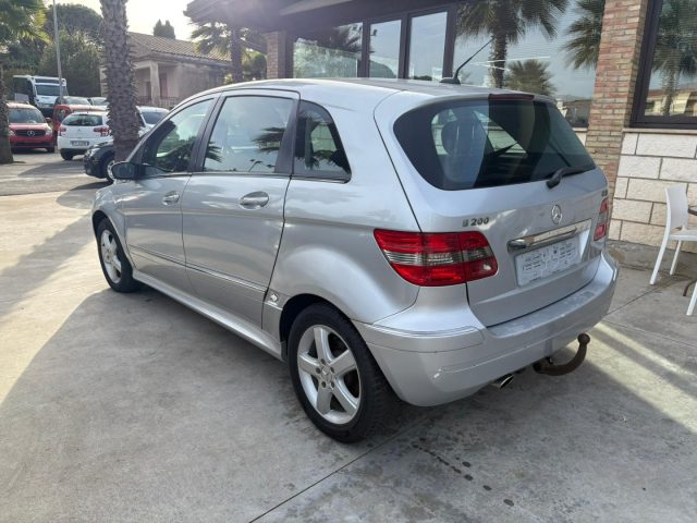 MERCEDES-BENZ B 200 usata, con Boardcomputer