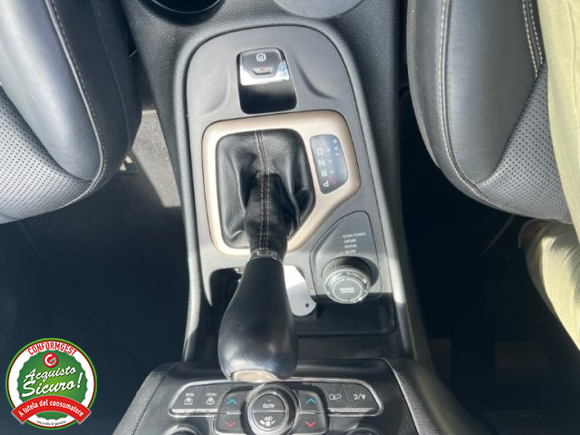 JEEP Cherokee usata, con Autoradio