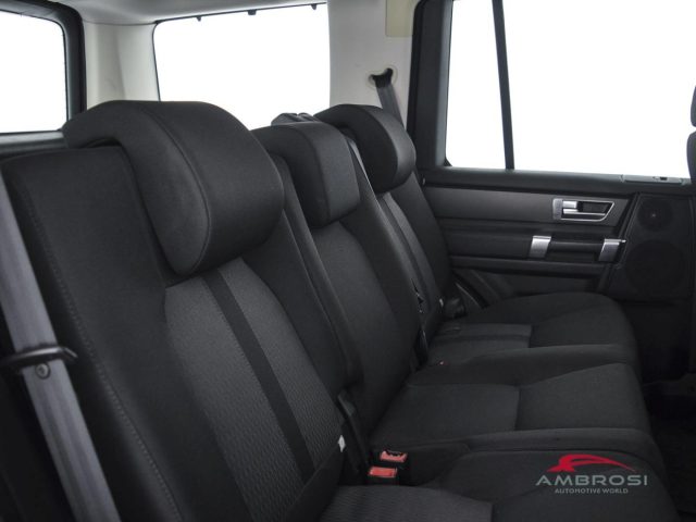 LAND ROVER Discovery usata 10