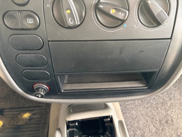 SEAT Alhambra usata, con Isofix