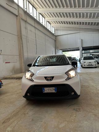TOYOTA Aygo X usata, con Autoradio