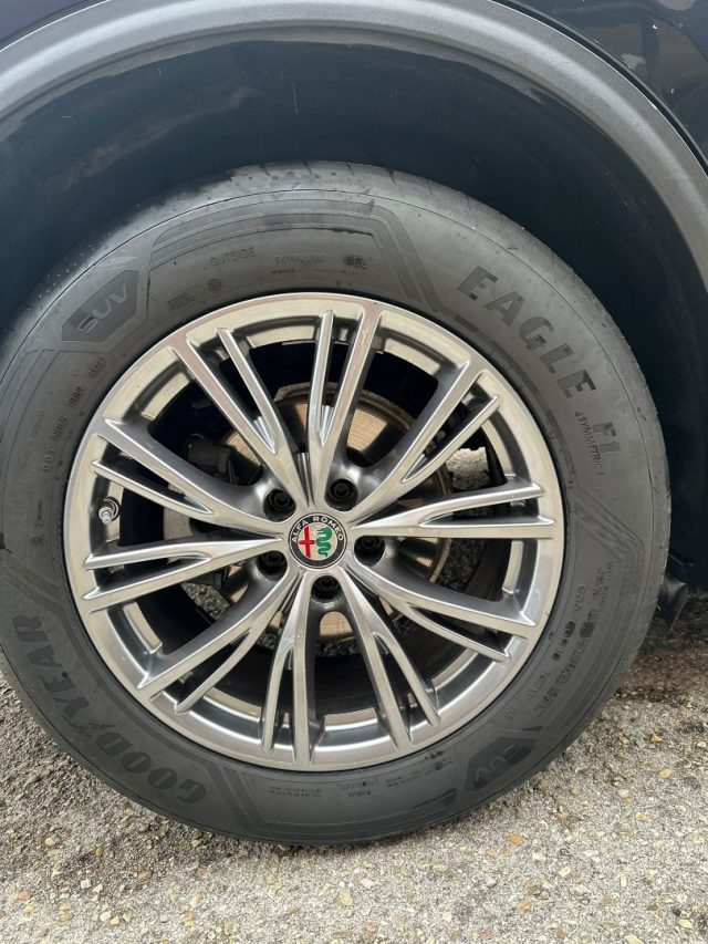 ALFA ROMEO Stelvio usata, con Fari Xenon