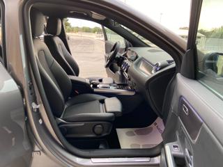 MERCEDES-BENZ GLA 200 usata, con Chiusura centralizzata