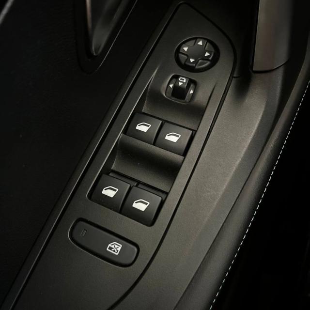 PEUGEOT 2008 usata, con Chiusura centralizzata telecomandata