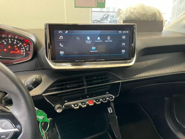 PEUGEOT 208 usata, con USB