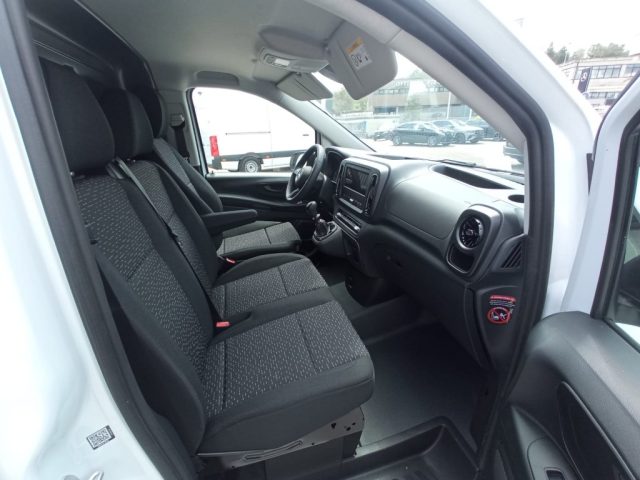 MERCEDES-BENZ Vito usata, con MP3