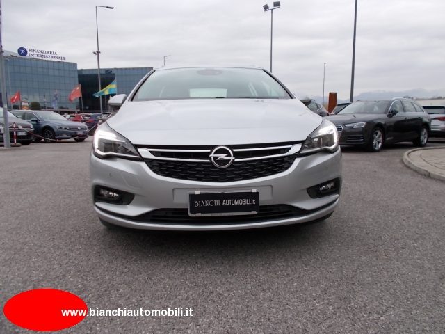OPEL Astra usata, con Cerchi in lega