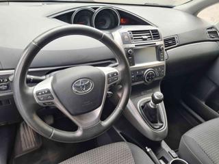 TOYOTA Verso usata, con Chiusura centralizzata
