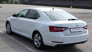 SKODA Superb usata, con Alzacristalli elettrici