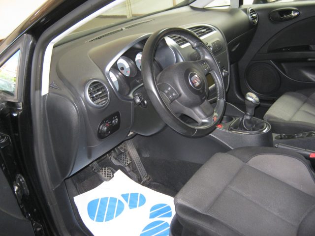 SEAT Leon usata, con Alzacristalli elettrici