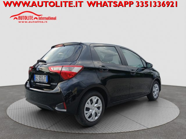 TOYOTA Yaris usata, con Autoradio