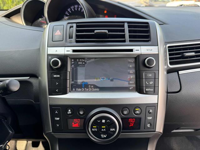 TOYOTA Verso usata, con Controllo trazione