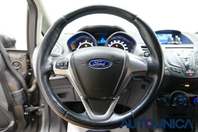 FORD Fiesta usata, con ESP
