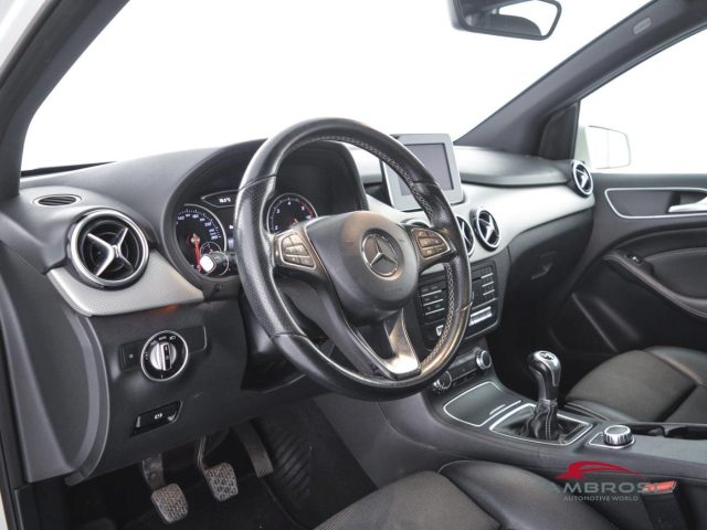 MERCEDES-BENZ CLA usata 7