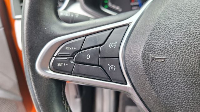 RENAULT Clio usata, con Bluetooth