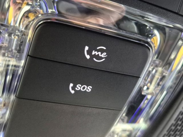 MERCEDES-BENZ GLB 200 usata, con Monitoraggio pressione pneumatici
