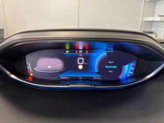 PEUGEOT 5008 usata, con USB